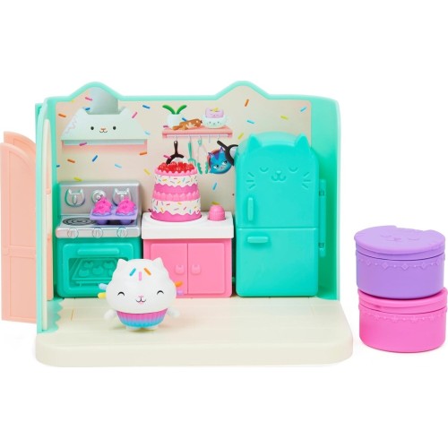 Spin Master Gabbys Dollhouse Κουκλόσπιτο Gabbys, Bakey With Cakey Κουζίνα Με Φιγούρα Και 3 Αξεσουάρ 092133 778988374092