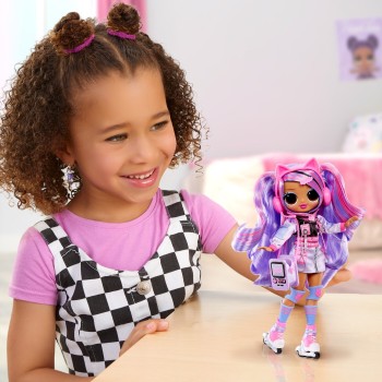 MGA Entertainment L.O.L. Surprise LOL Surprise OMG Ace Fashion Doll 510383-EUC 035051510383