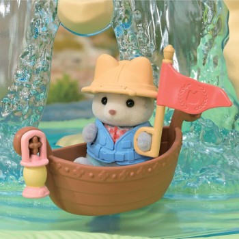 Epoch Sylvanian Families - 5762 Secret Forest Falls - Dollhouse Playsets 5761 5054131057612