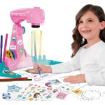 Lisciani Gabbys Dollhouse Projector Drawing School - Led Projector For Learning To 29.106936 8008324106936