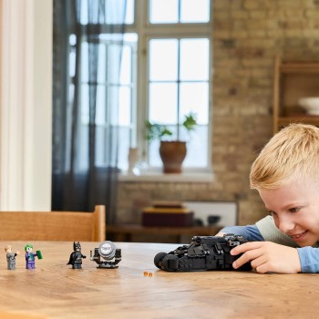 LEGO DC Super Heroes Batman Tumbler Μπάτμαν™ Εναντίον Διπρόσωπου™ & Τζόκερ™ 76303 5702017817774