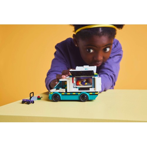 LEGO City Ασθενοφόρο Έκτακτης Ανάγκης 60451 5702017812410