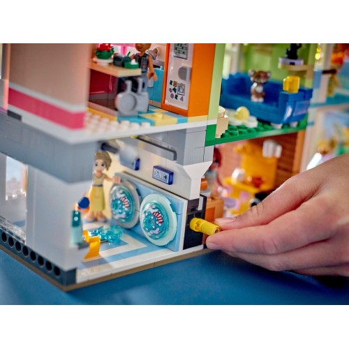 LEGO Friends heartlake city apartments and stores 42670 5702017815336