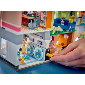 LEGO Friends heartlake city apartments and stores 42670 5702017815336