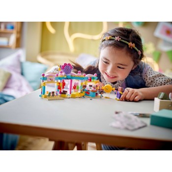 LEGO Friends Κατάστημα Με Ζαχαρωτά Της Χάρτλεϊκ Σίτυ 42649 5702017815183
