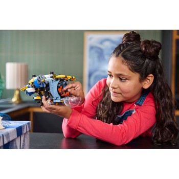 LEGO Technic deep-sea research submarine 42201 5702017816241