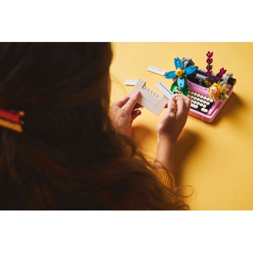 LEGO Creator Γραφομηχανή Με Λουλούδια 31169 5702017822440