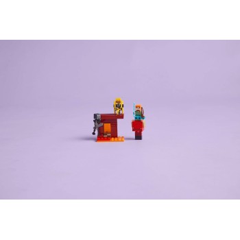 LEGO Minecraft Η Μάχη Στη Λάβα Των Εγκάτων 21266 5702017815404
