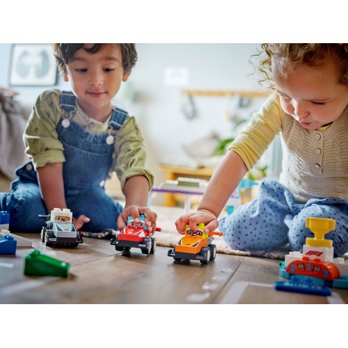 LEGO DUPLO Formula 1  Town F1® Racing Cars And Team Drivers 10445 5702017815565
