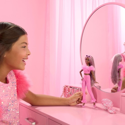 Mattel Barbie Deluxe Style Doll HYV28 194735255962