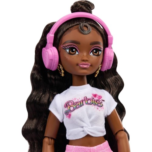 Mattel Barbie Dream Besties Κούκλα Και Αξεσουάρ, Barbie “Brooklyn” Posable Roller Skate JFX97 194735308354