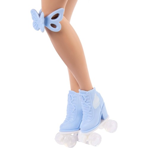 Mattel Barbie Dream Besties Κούκλα Με Αξεσουάρ, Malibu Posable Roller Skating Με Ξανθά Μαλλιά JFX96 194735308323