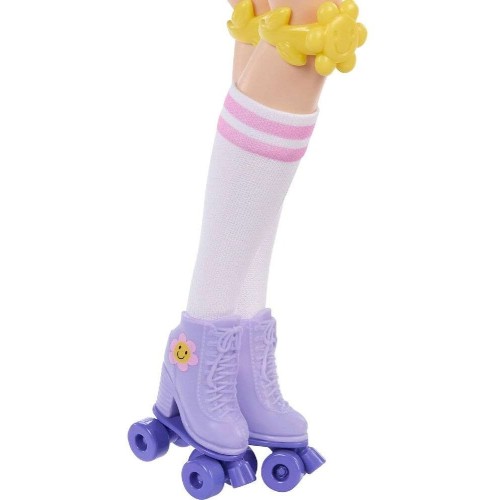 Mattel Barbie Dream Besties Roller Skate Renee JFX99 194735308330