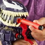 Hasbro Spiderman spider-man venomversus s venom strike blaster, nerf spider-man role-play to G0730 5010996292971