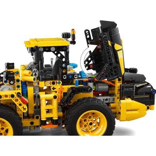 LEGO Technic volvo l120 electric wheel loader 42209 5702017816326