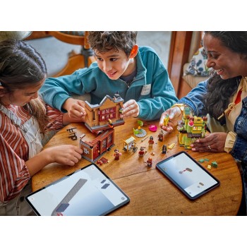 LEGO Harry Potter quality quidditch supplies and ice cream parlour 76452 5702017812908