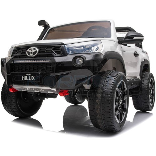 Skorpion Wheels Electric Car Toyota Hilux Original License 12V - White 5247074 5201671007113