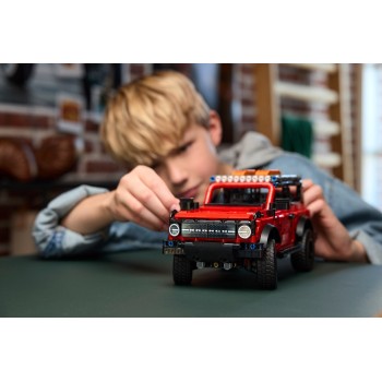 LEGO Technic ford bronco suv 42213 5702017816364