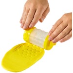 MGA Entertainment Wonder Factory Never Dry Dough Singles - Yellow 594970-EUC 035051595007