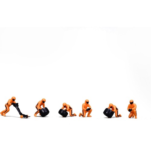 Bburago Formula 1 Pit Stop Mclaren Mcl38 20244 Norris, Playset With Diorama, 1:43 And 6 Mechanics, True To Detail, Mclaren Licen