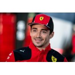 Formula 1 Maisto Tech R/C Premium Radio  F1 Ferrari SF-23 RC - 2.4Ghz -  49/82771 090159827719