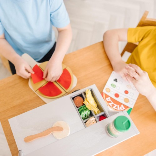 Melissa and Doug Melissa & Doug Pretend Play: Wood - Top Bake Pizza Counter Playset (6074890) 6074890 681147005419