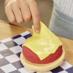 Little Tikes Creative Chefs Cheeseburger And Fries Kit With 22 Accessories 643194 050743643194