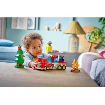 LEGO DUPLO® Town Πυροσβεστικό Όχημα με Μάνικα και Πυροσβέστη  10473 5702018056530