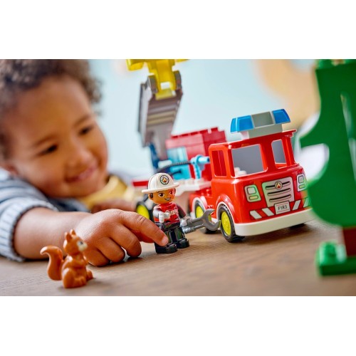 LEGO DUPLO® Town Πυροσβεστικό Όχημα με Μάνικα και Πυροσβέστη  10473 5702018056530