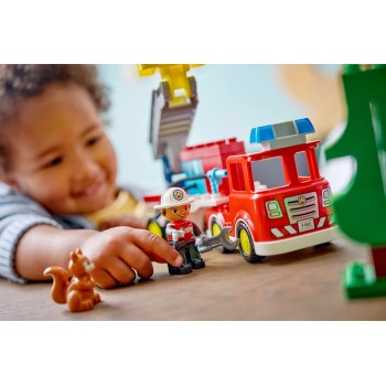 LEGO DUPLO Town Fire Truck With Hose And Firefighter 10473 5702018056530