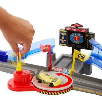 Disney Cars mattel cars - μεγαλη πίστα αγωνων piston cup για κολπα JHL42 194735334612