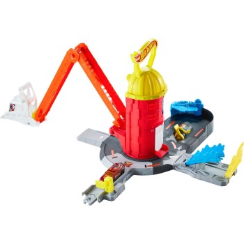 Mattel Hot Wheels City Super Fire Station Rescue Playset & 1:64 Scale Toy Car, Track Extends 16” JHL95 194735335008