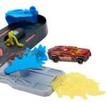 Mattel Hot Wheels City Super Fire Station Rescue Playset & 1:64 Scale Toy Car, Track Extends 16” JHL95 194735335008