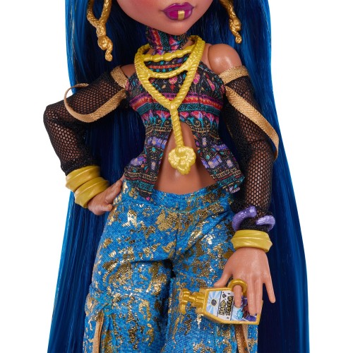 Mattel Monster High Cleo De Nile Fashion Doll in Cargo Pants With Pet Hissette and 7 Accessories JHK32 194735333783