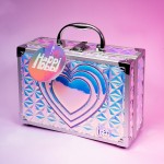As company Happi Hobbi Sparkle Love Beauty Case With 30 Accessories For 6+ 1081-60021 5203068600211