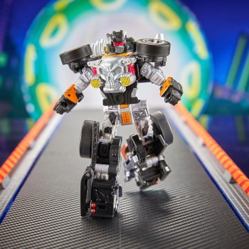 Hasbro transformers collaborative hot  x bone shakera converting action figure G1181 5010996337177