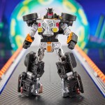Hasbro transformers collaborative hot  x bone shakera converting φιγούρα δράσης G1181 5010996337177