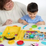 Hasbro play-doh  junior shape a story playset, storage and travel, arts and crafts G2324 5010996363152