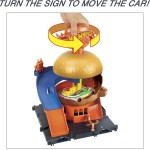 Mattel Hot Wheels City Burger Drive-thru Playset HDR24 / HDR26 