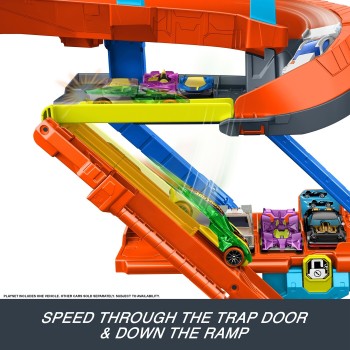 Mattel Hot Wheels City Transforming Stunt Garage Playset & 1:64 Scale Die-cast Toy Car With Gap Jump JHL94 