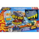 Mattel Hot Wheels City Shark Chomp Beach Playset & 1:64 Scale Die-cast Toy Car, Big Win Moment JHL96 