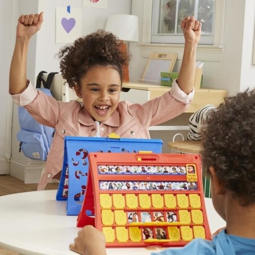 Hasbro Λαμπάδα Guess Who? Original Guessing Game, Board Game for Kids Ages 6 and Up For 2 Players F6105 