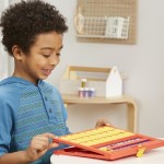 Hasbro Λαμπάδα Guess Who? Original Guessing Game, Board Game for Kids Ages 6 and Up For 2 Players F6105 