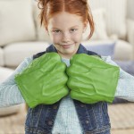 Hasbro Marvel Avengers Hulk Gamma Smash Fists, Soft Foam Role Play Toy, Super Hero Toys for Kids Ages 5 and Up F9332 