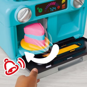 Hasbro Super Slice Cake Play Kitchen Set, Arts & Crafts Toys for Kids 3+ G0497 