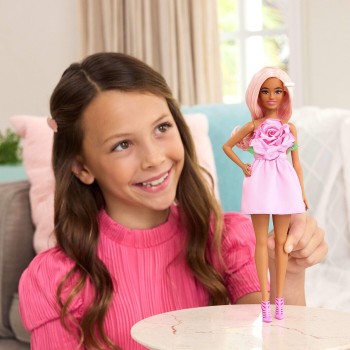 Mattel Barbie Fashionistas Doll 238 in Strapless Rose Dress, Pink Hair With Barrette Accessory FBR37 / HYT94 194735255580