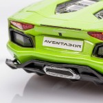 Maisto Assembly Line Lamborghini Aventador Roadster Die Cast Model Kit 1:24 Scale, Colors May Vary 48/39124 090159391241