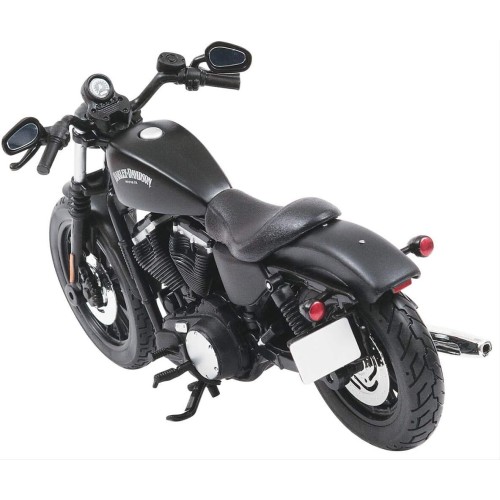 2014 Harley Davidson Sportster Iron 883 Motorcycle Model 1/12 by Maisto 32326 48/32326 090159323266