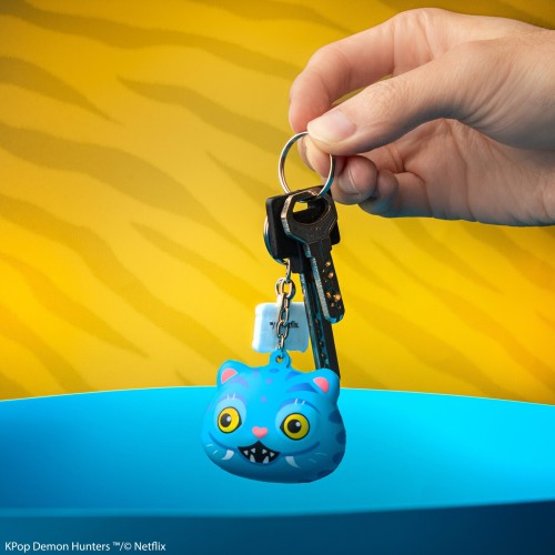 cinereplicas: k-pop demon hunters - derpy squishy keychain CR2222 4895205624665
