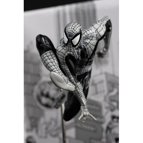 macfarlane marvel  pvc statue 1/10 spider-man spider-man 6 line art gold label 10 cm  787926148299